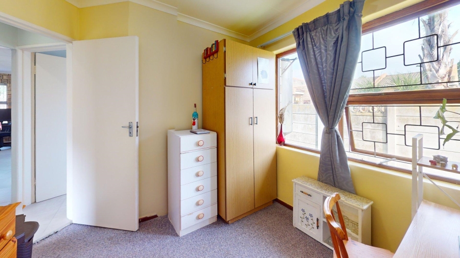2 Bedroom Property for Sale in Sherwood Eastern Cape